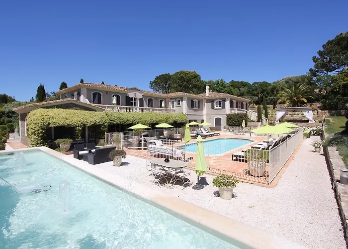 La Bastide Anne Гостьовий будинок *